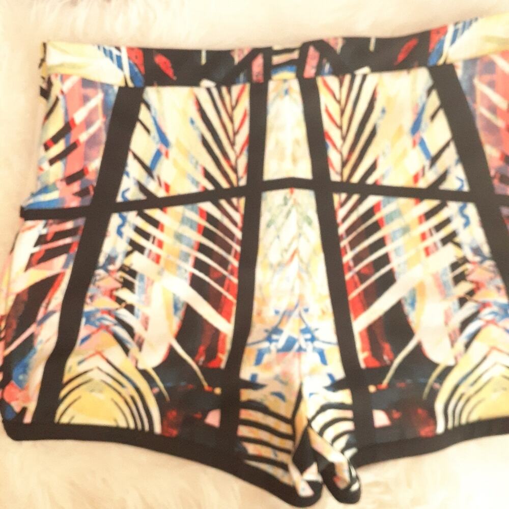MATERIAL GIRL Geometric Multicolored Abstract Art Cage Shorts Festival Sz: L - Picture 5 of 12